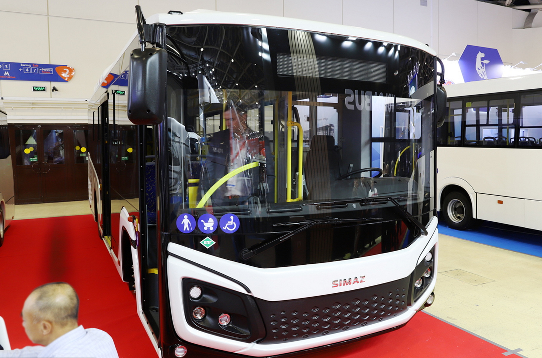 Russian SIMAZ city bus with imported equipment presented