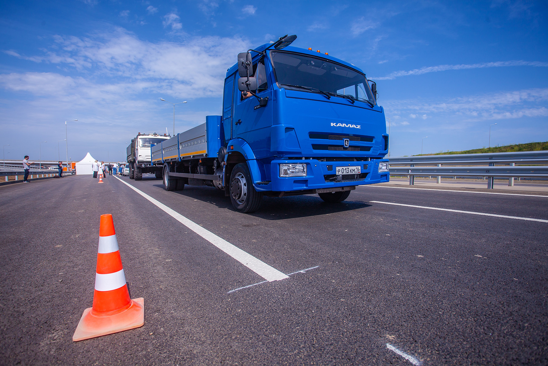 Unmanned Yandex trucks will begin operating on the M-11 Neva and M-12 Vostok highways