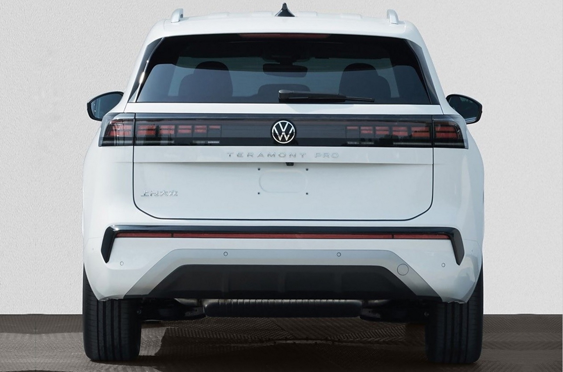 Volkswagen has revealed the new generation base Teramont