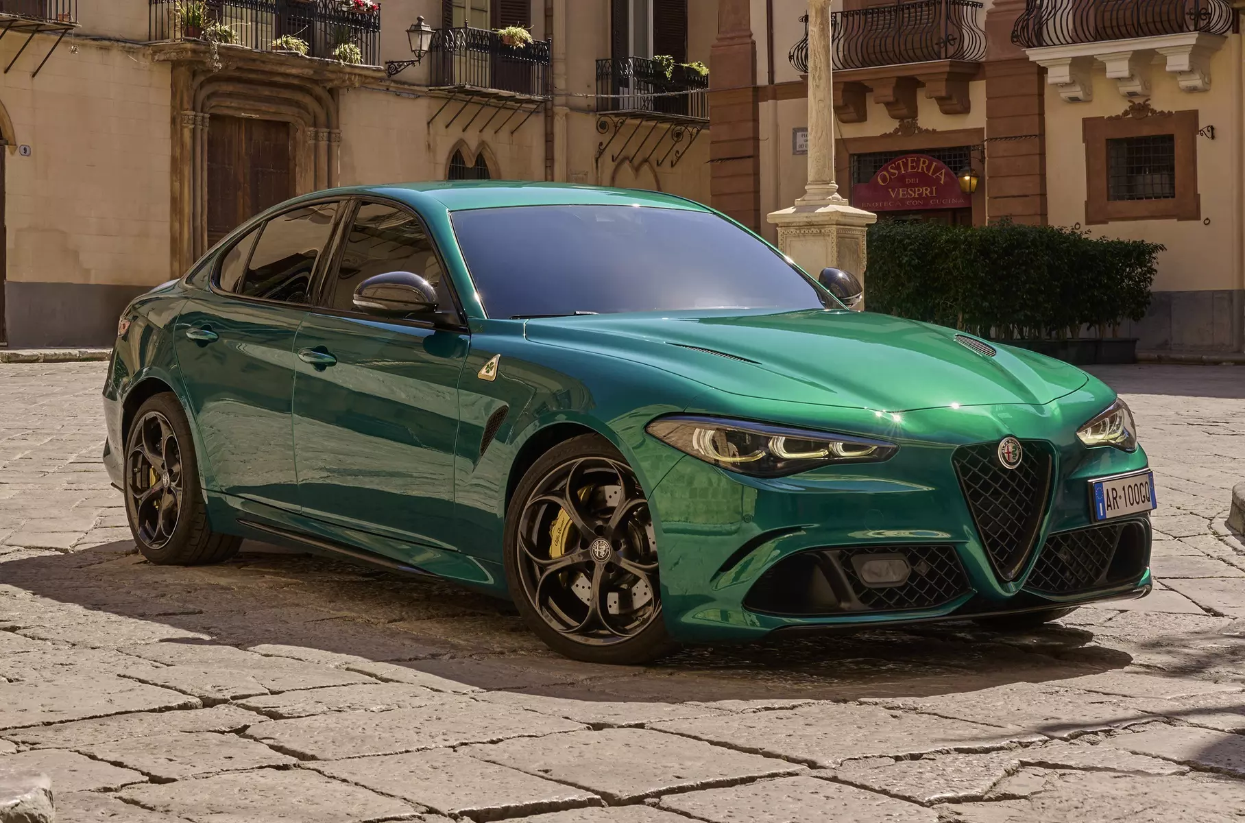 Alfa Romeo Giulia will turn from a sedan into a crossover