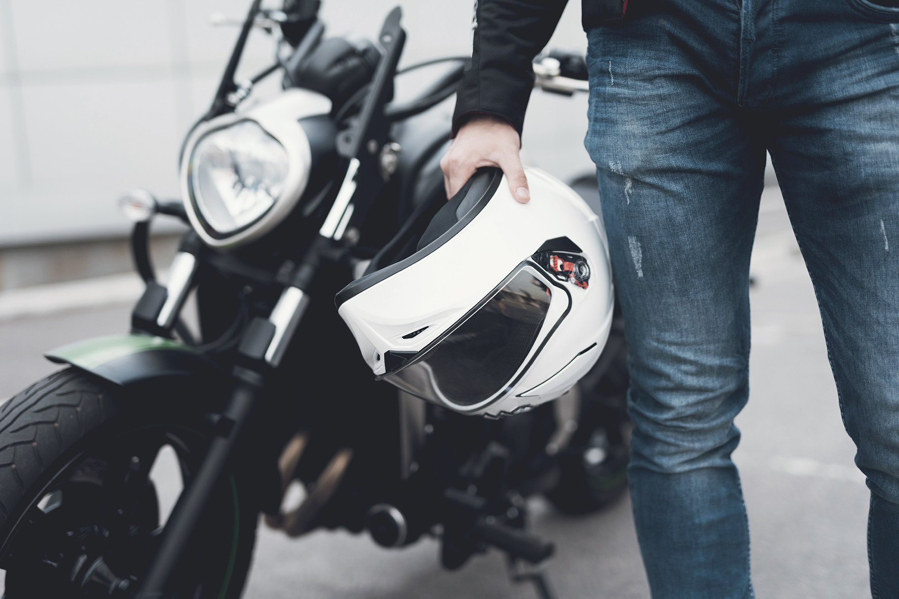 In Greece, they offer to ban the sale of fuel to motorcyclists who do not wear helmets