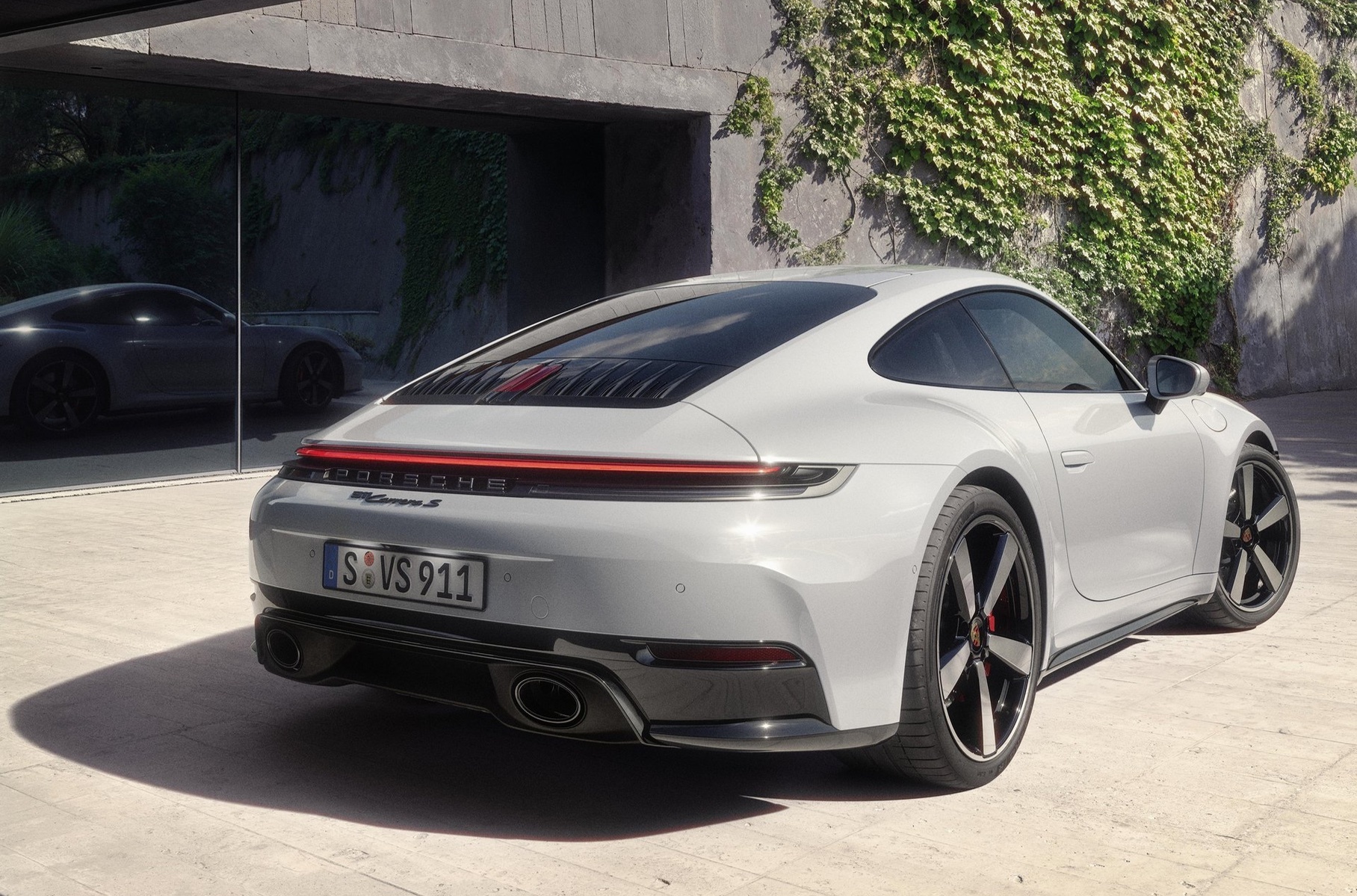 Porsche has updated the 911 Carrera S sports car