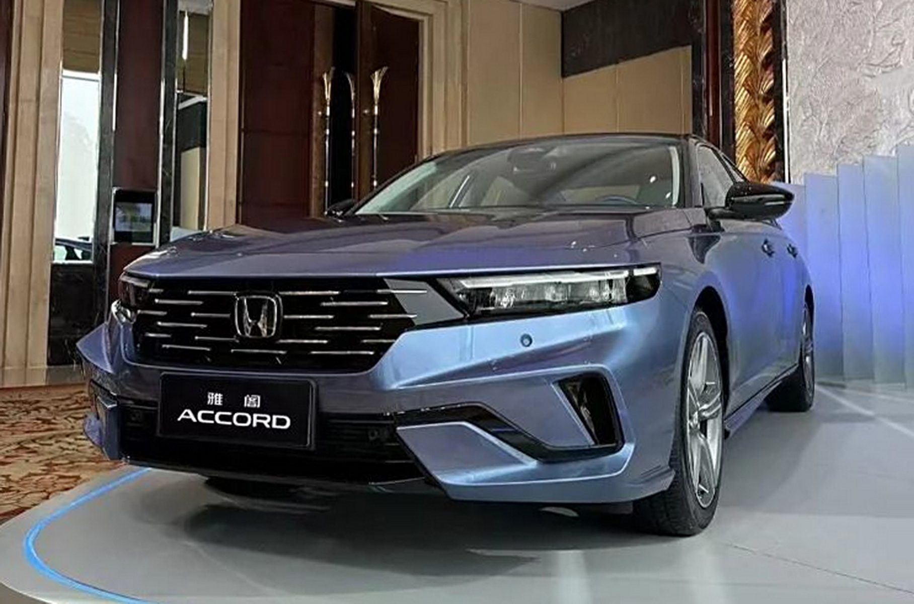 The appearance of the updated Honda Accord was declassified before the premiere