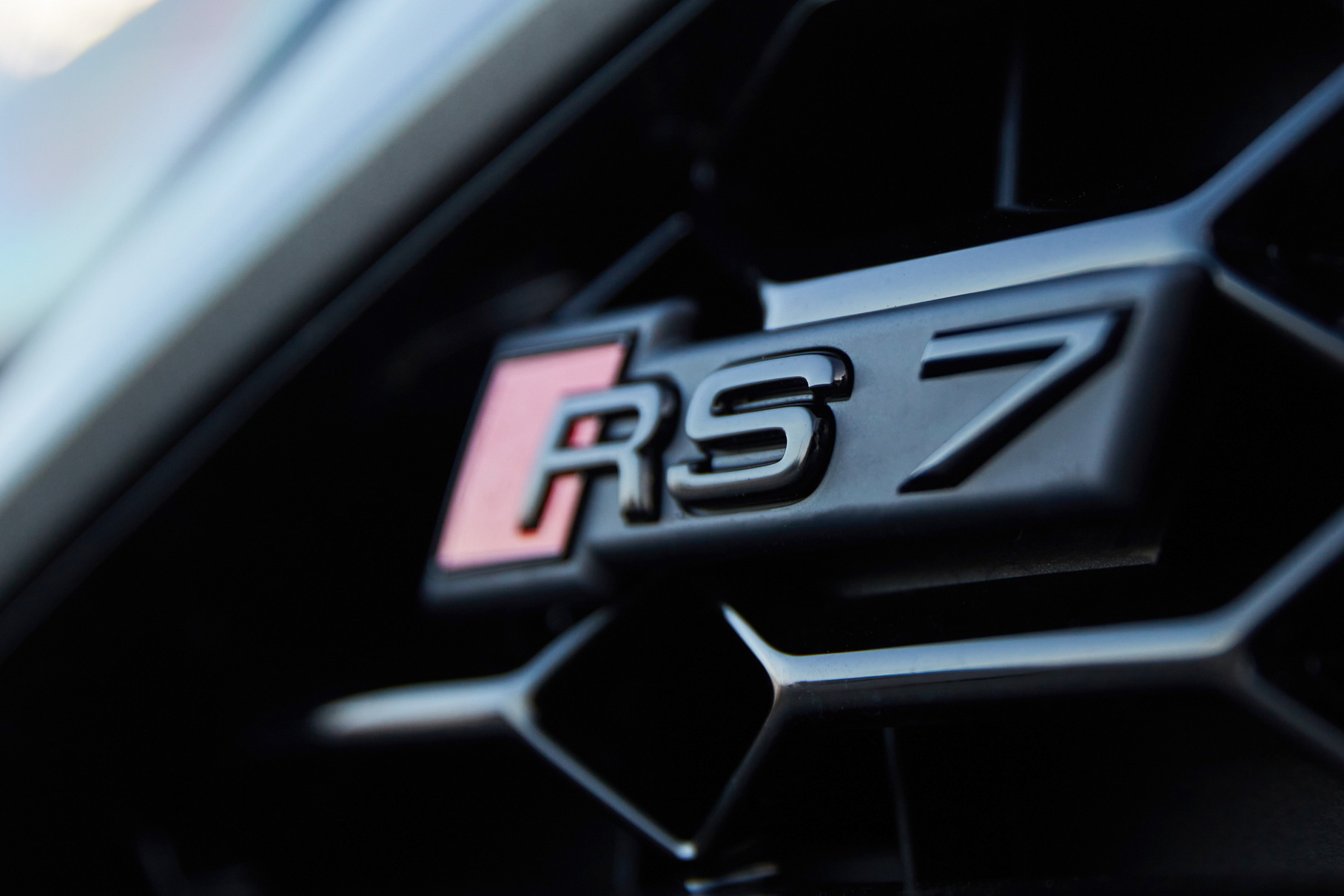 The new Audi RS 7 will be a super hybrid with a V6 engine