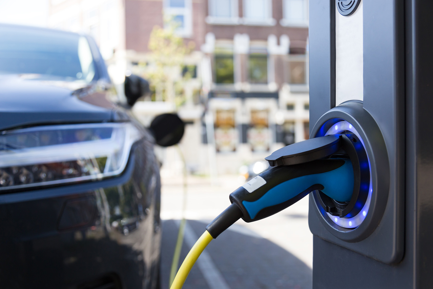 Foreign electric cars can return the possibility of free travel along paid routes