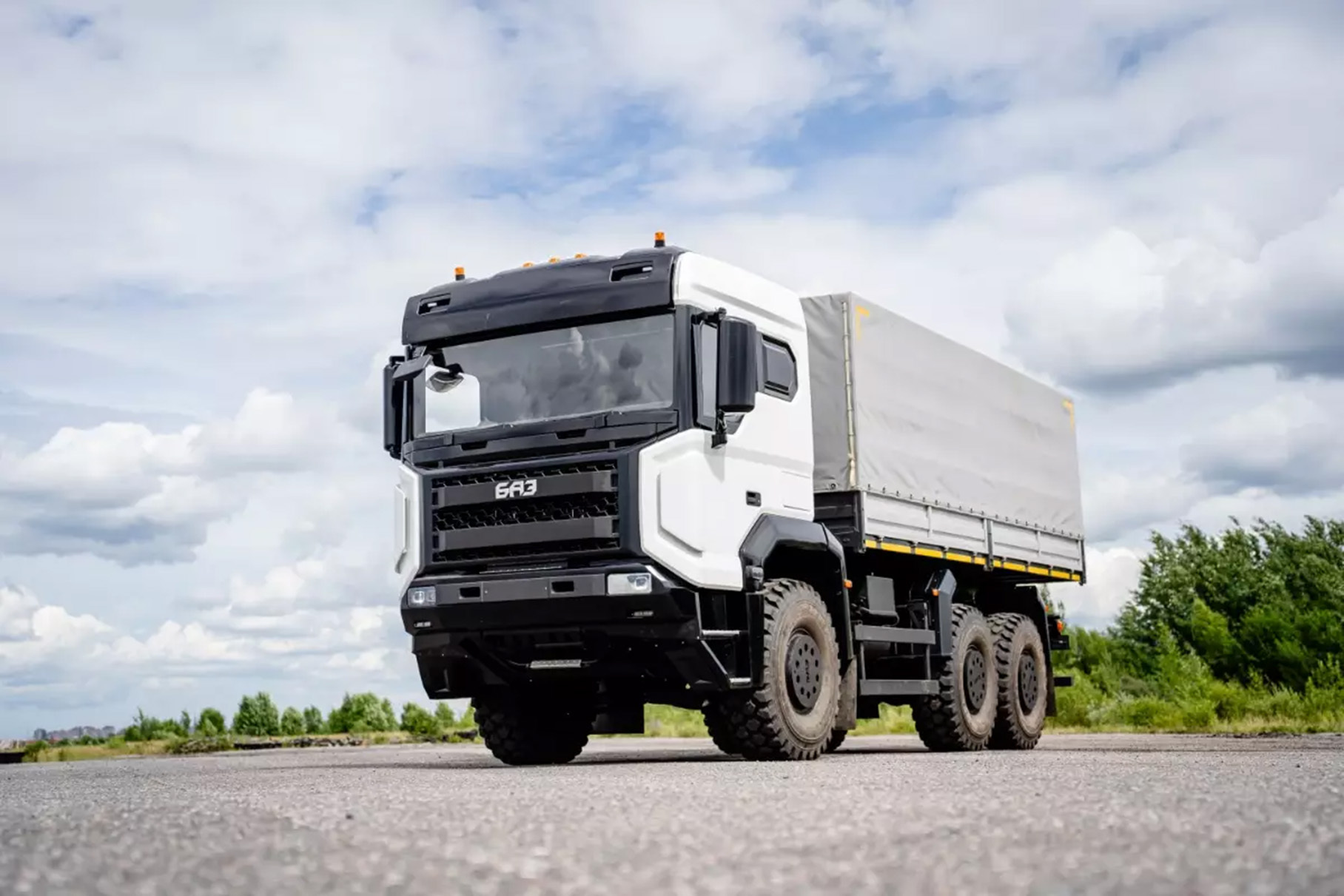 In Russia, serial production of basement trucks will be launched, which will replace Volvo and Mercedes-Benz models