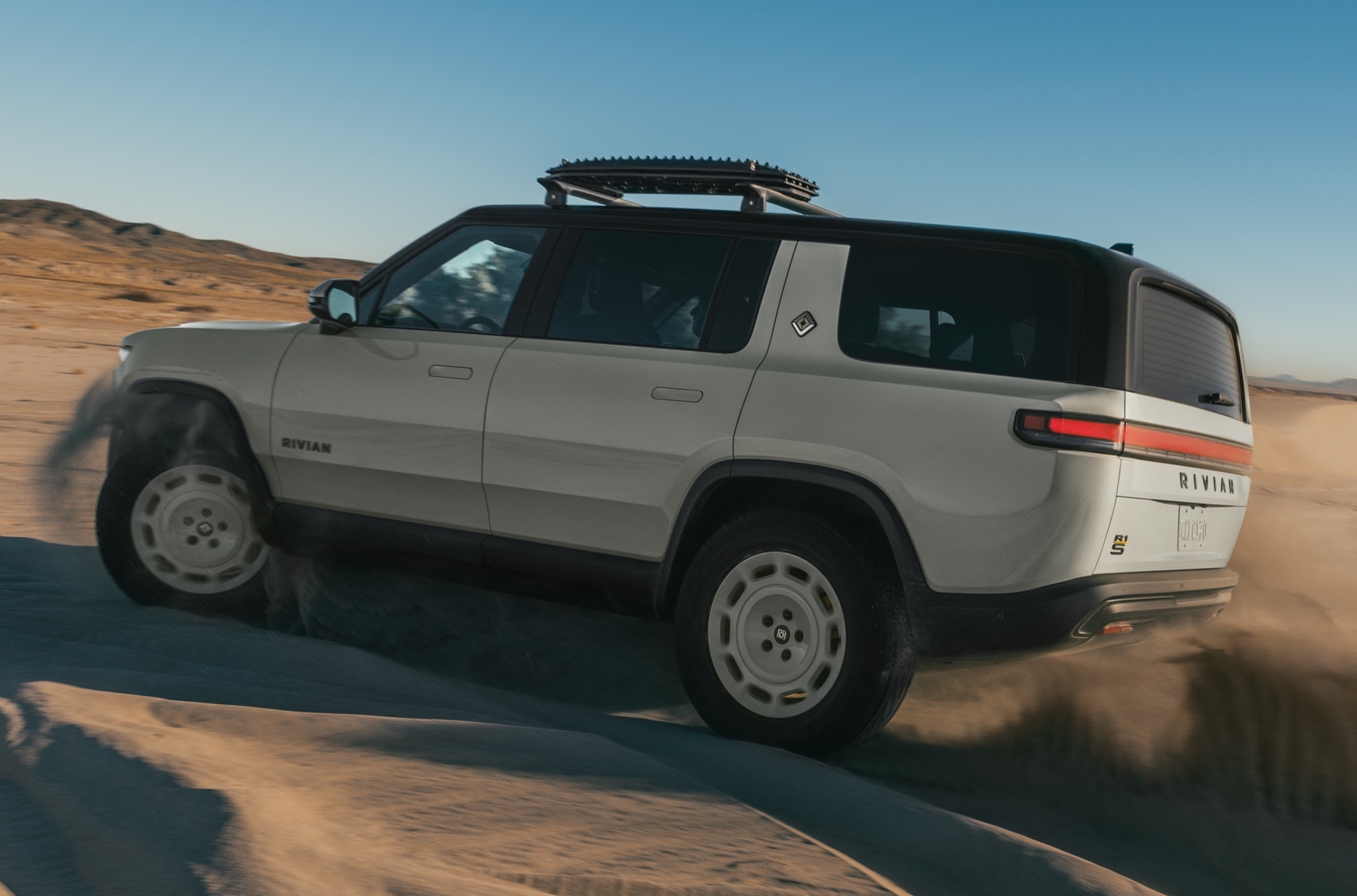 Rivian electric SUVs added a “desert” version