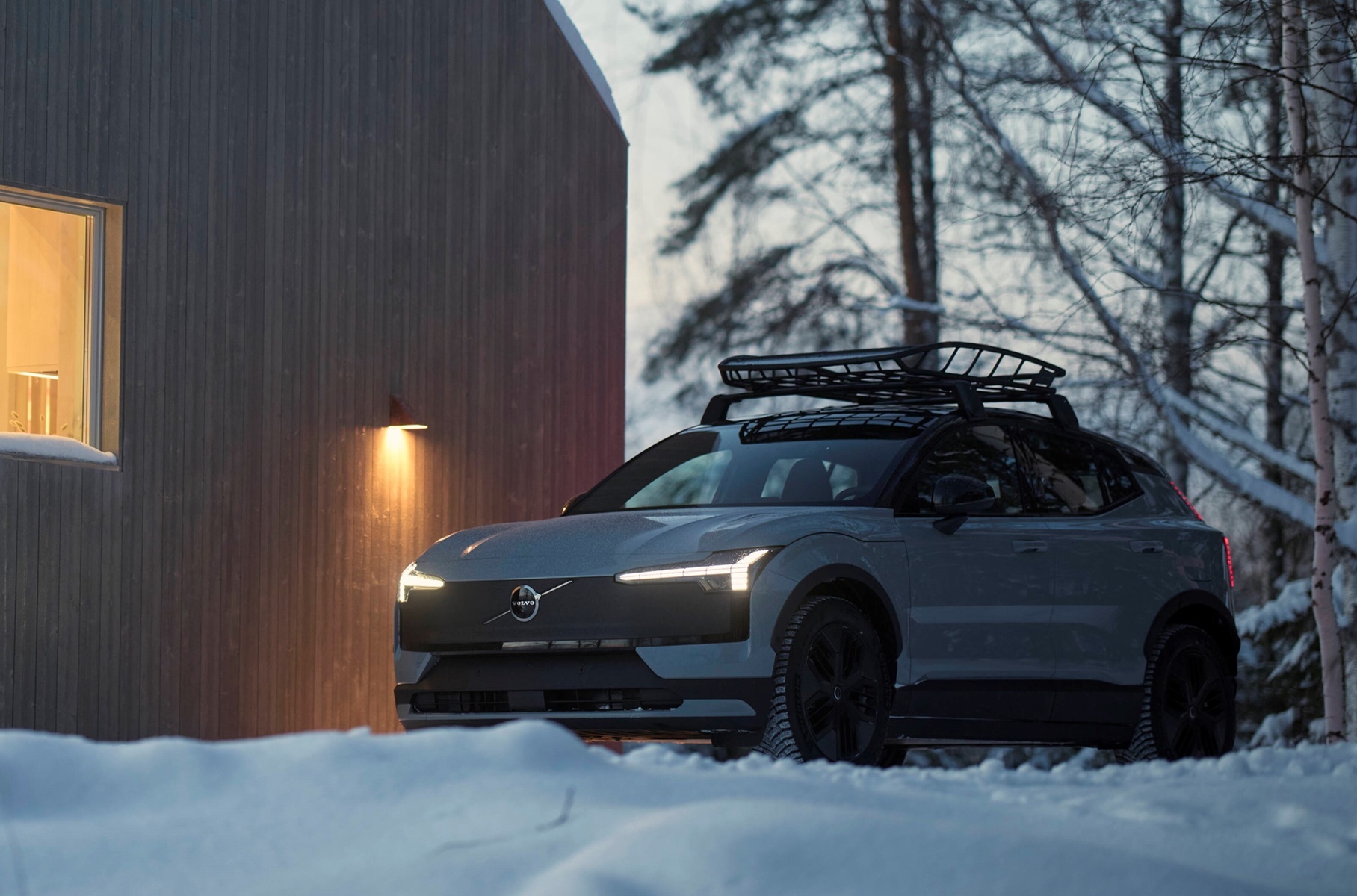 Volvo introduced an “off -road” version of the EX30 crossover