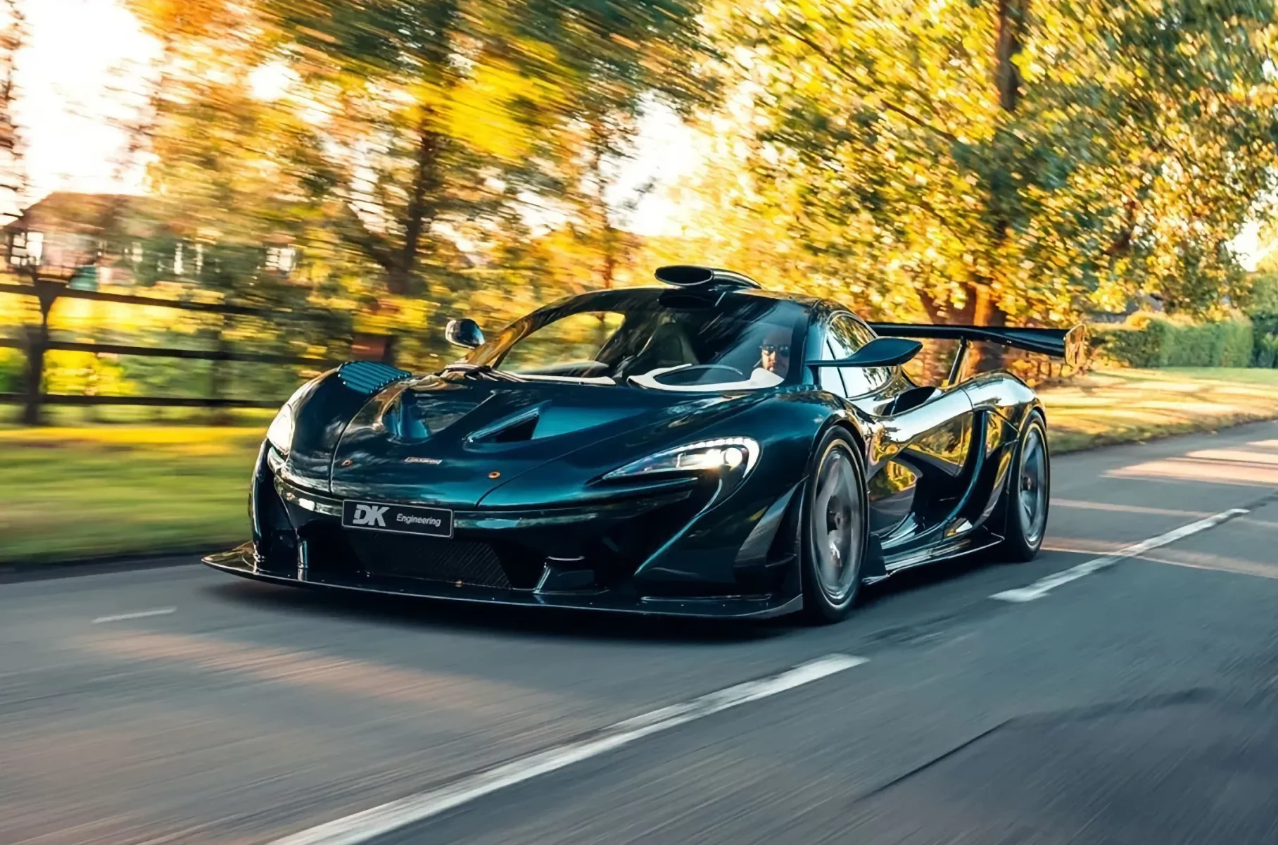 Lanzante studio will build a new hypercar on the McLaren chassis