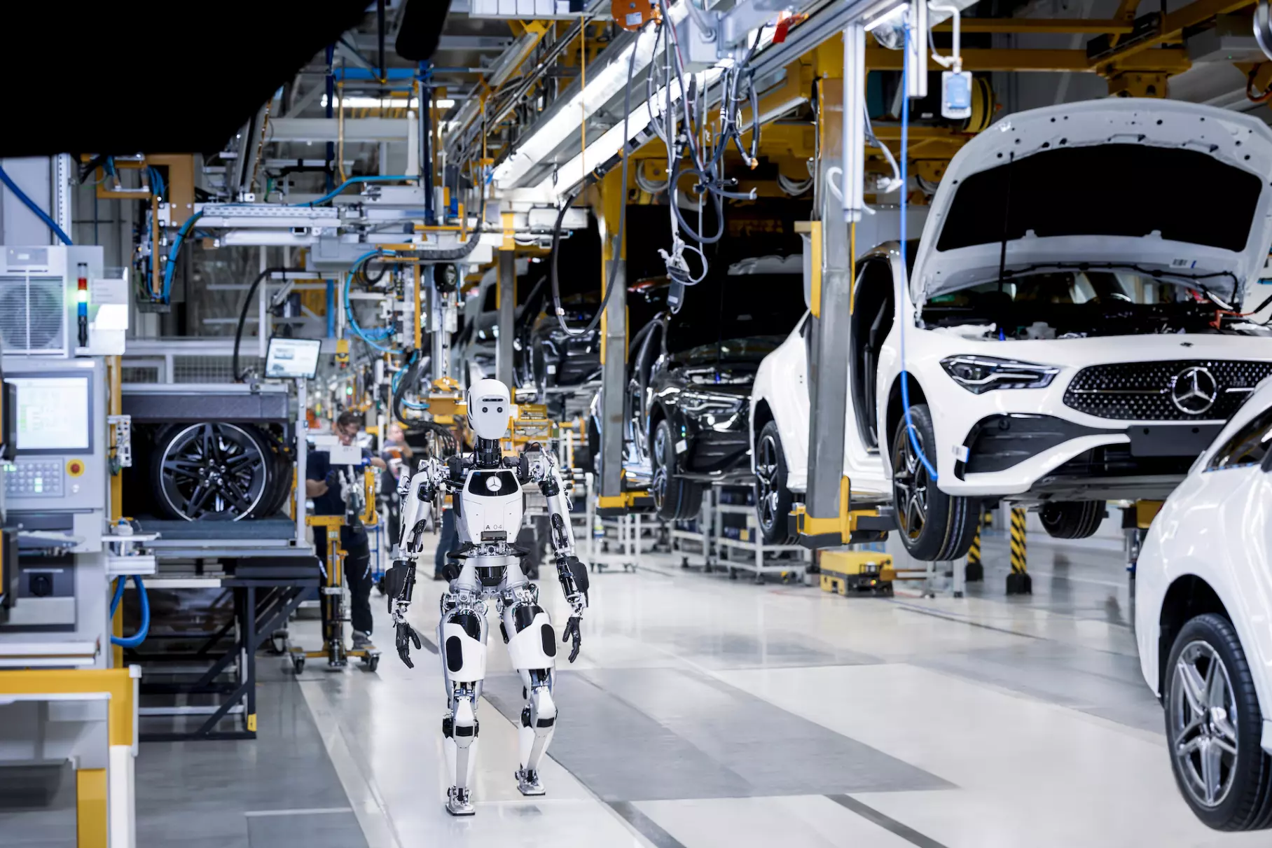 Mercedes-Benz will entrust the quality check of parts to robots