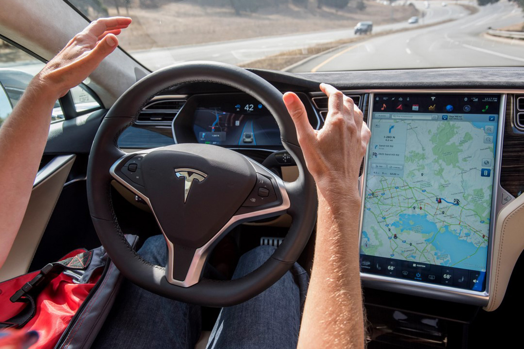 Tesla Model Y in unmanned mode seven times violated traffic rules during a trip to Beijing