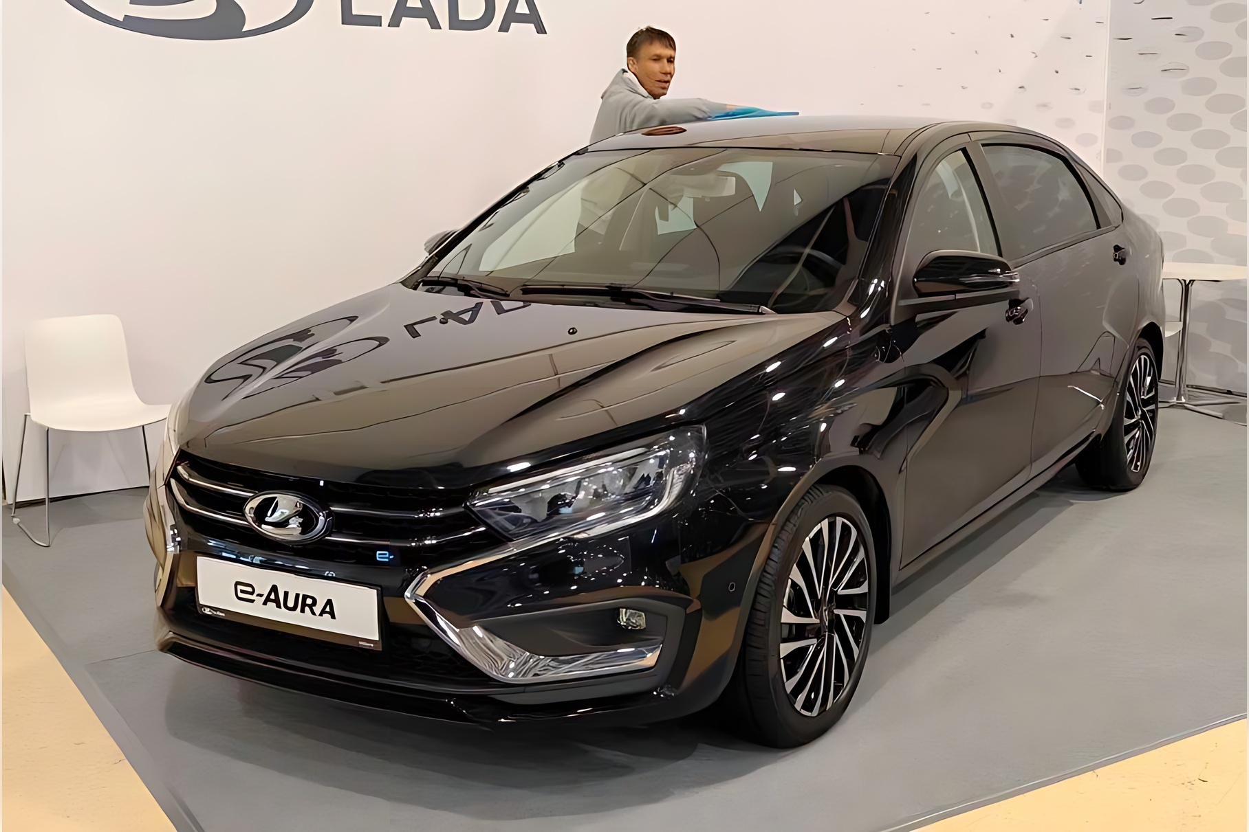 AvtoVAZ introduced a prototype of an electric Lada E-Aura