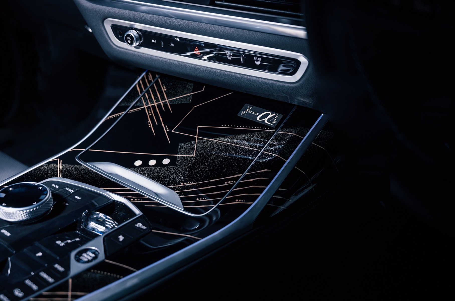 BMW has released a special X7 for Japan
