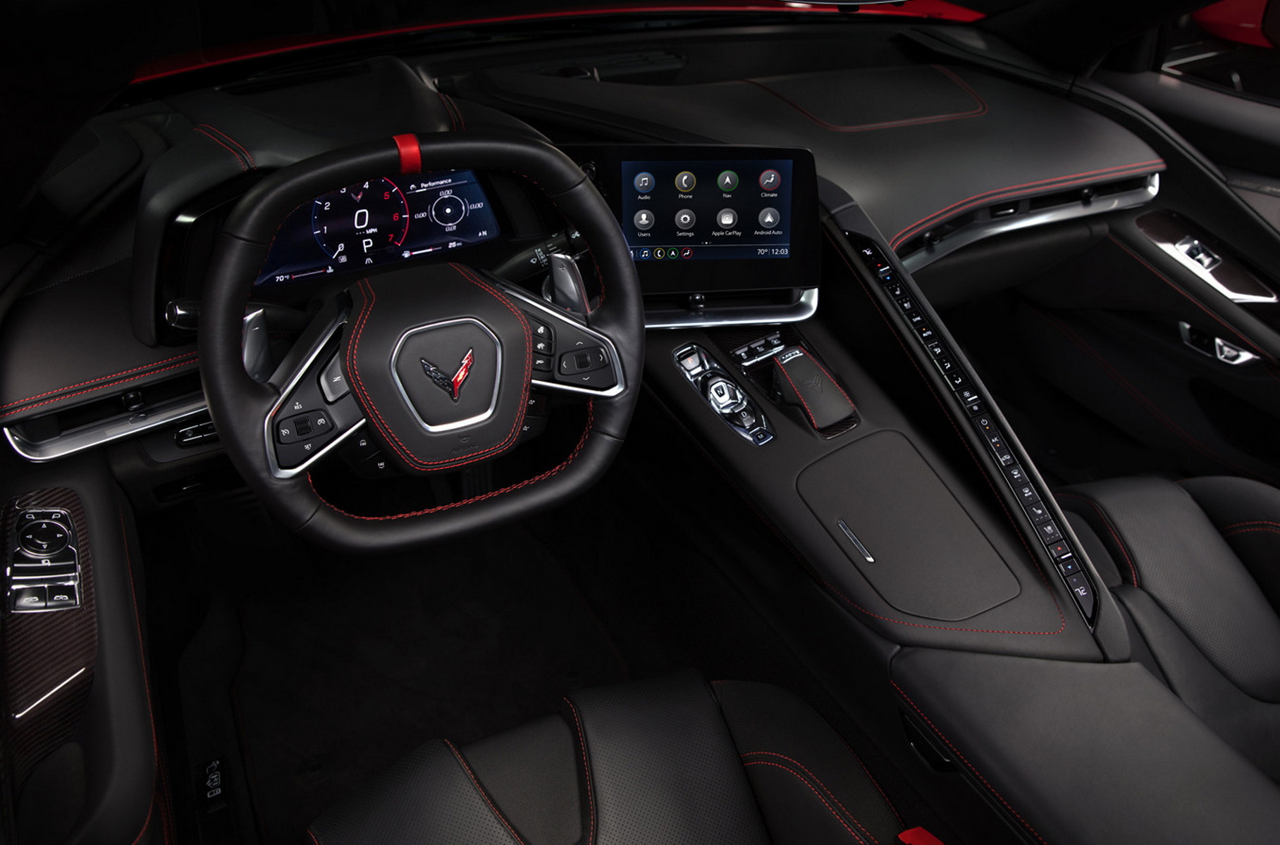 Chevrolet Corvette has found a new interior: a disputed interface in the past