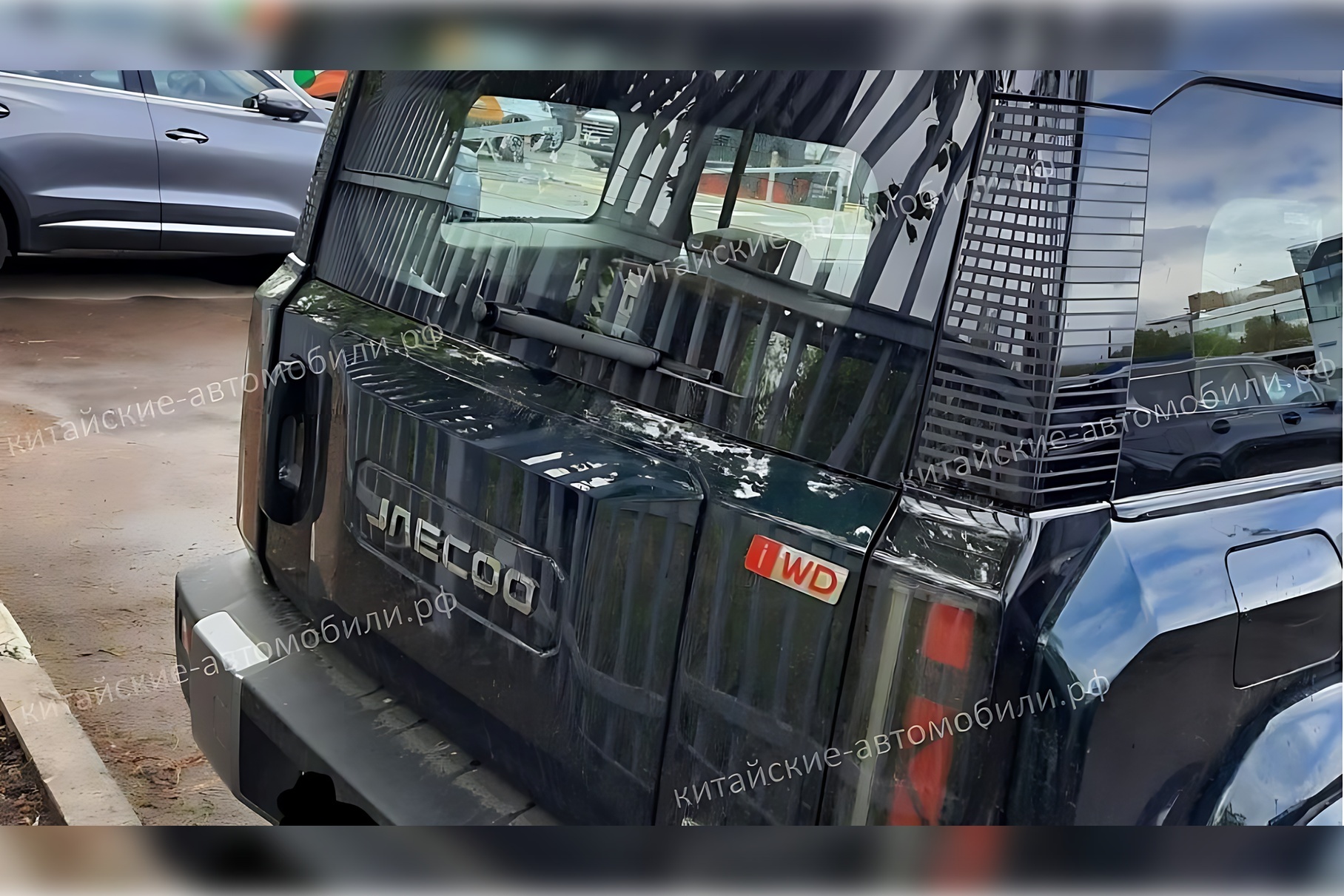 In Russia, the Jaecoo EJ6 electric crossover photographed