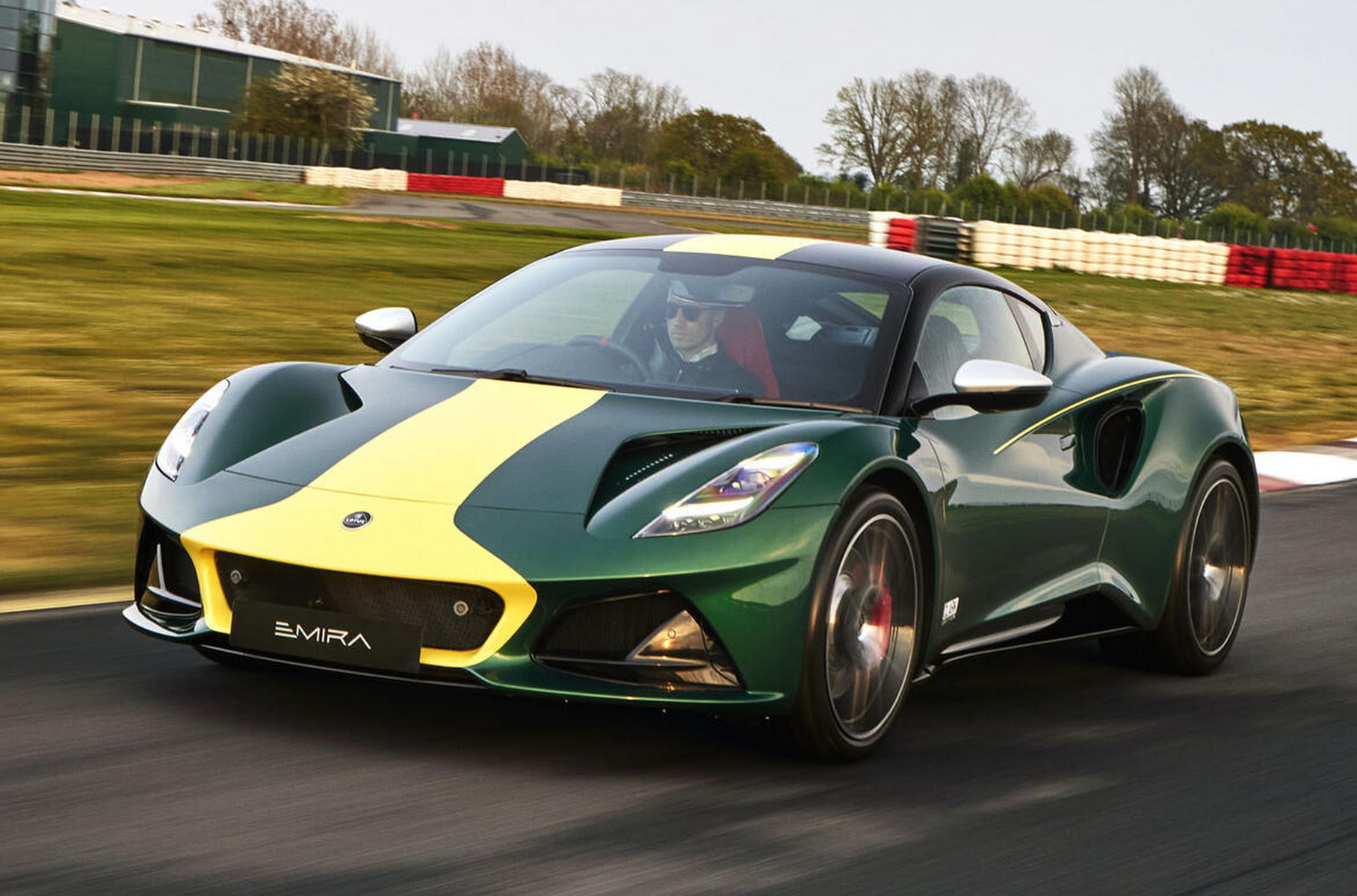Lotus released the Emira special version in honor of the title of Jim Clark