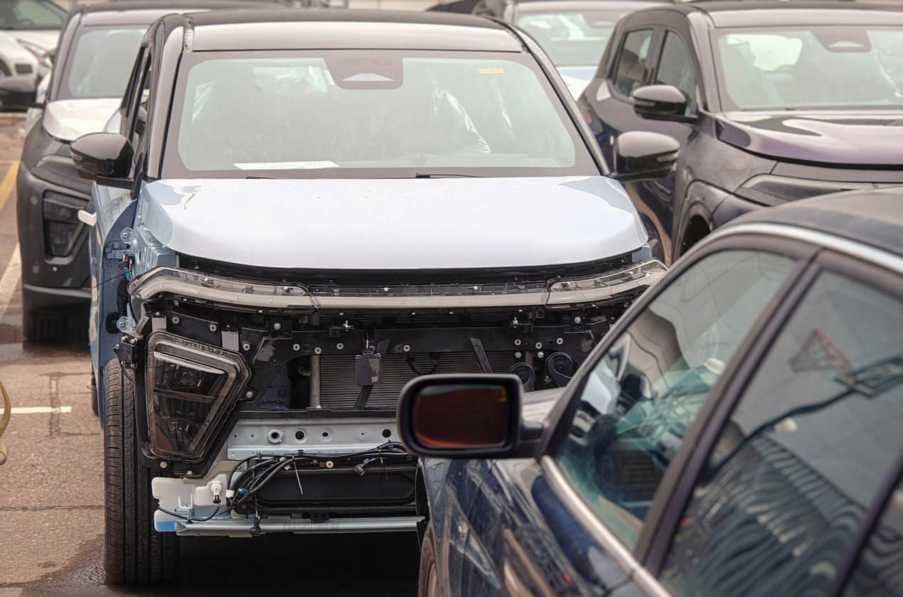 Photo fact: Moskvich plant began to produce atom electric cars