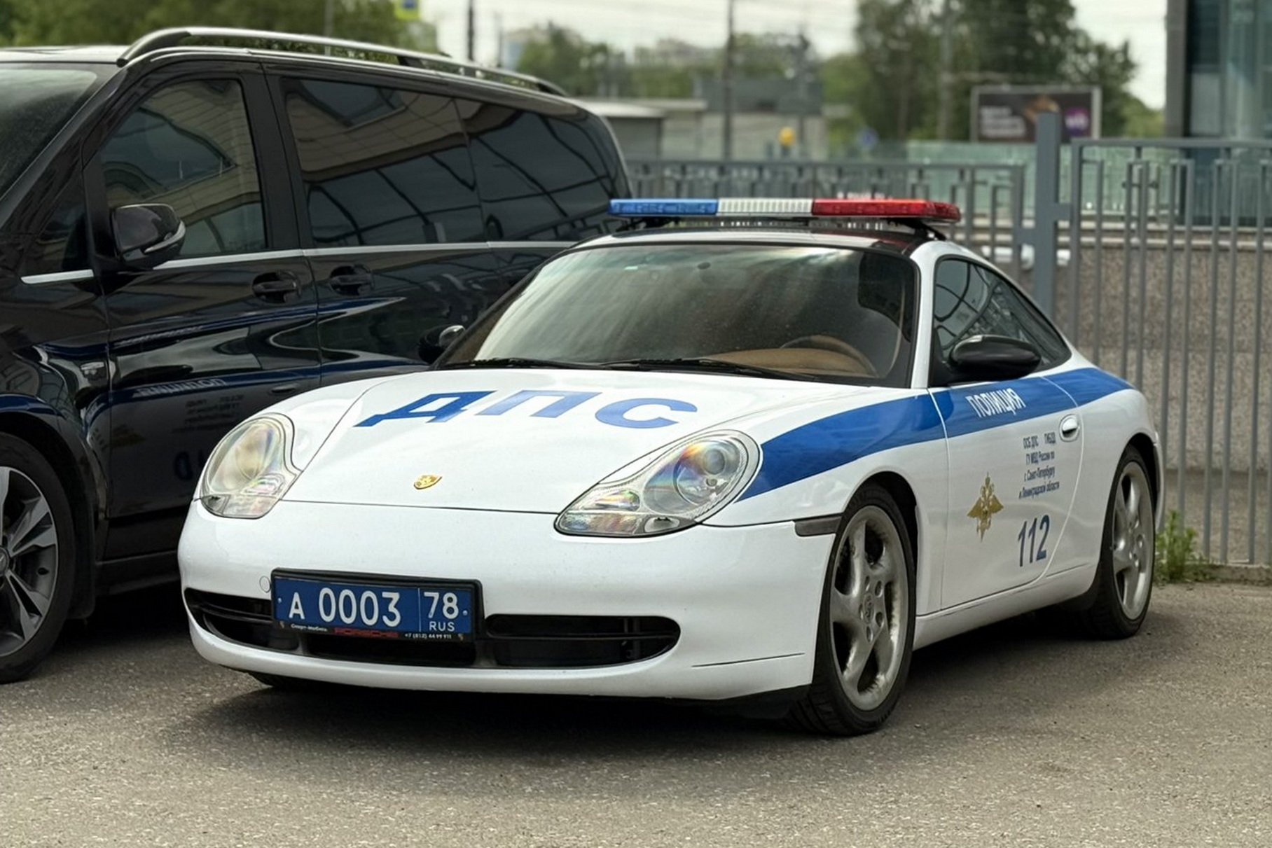 Photo fact: in St. Petersburg the Police Police Porsche 911 season opened the season
