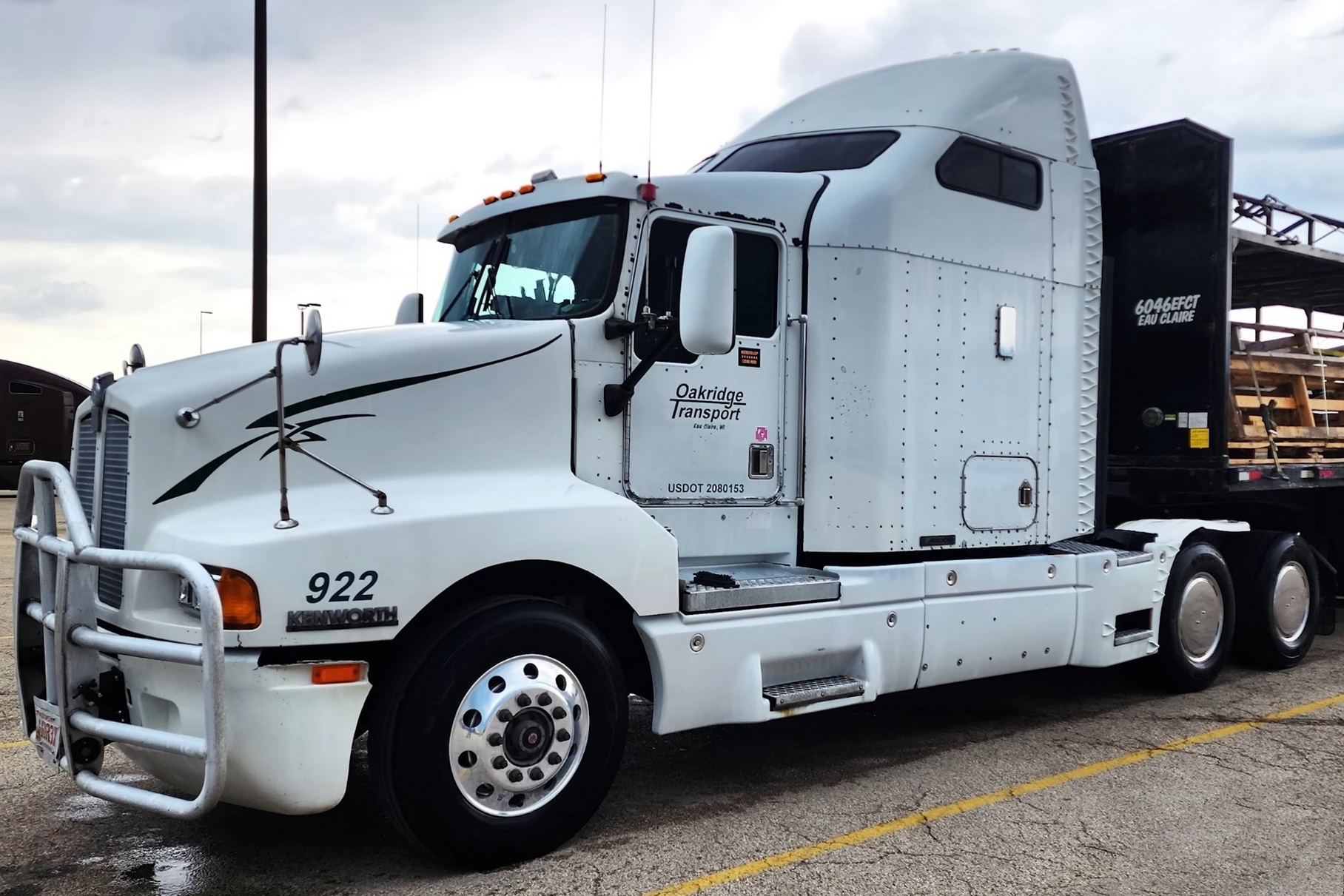 The American showed a tractor on which he drove 6.6 million kilometers

