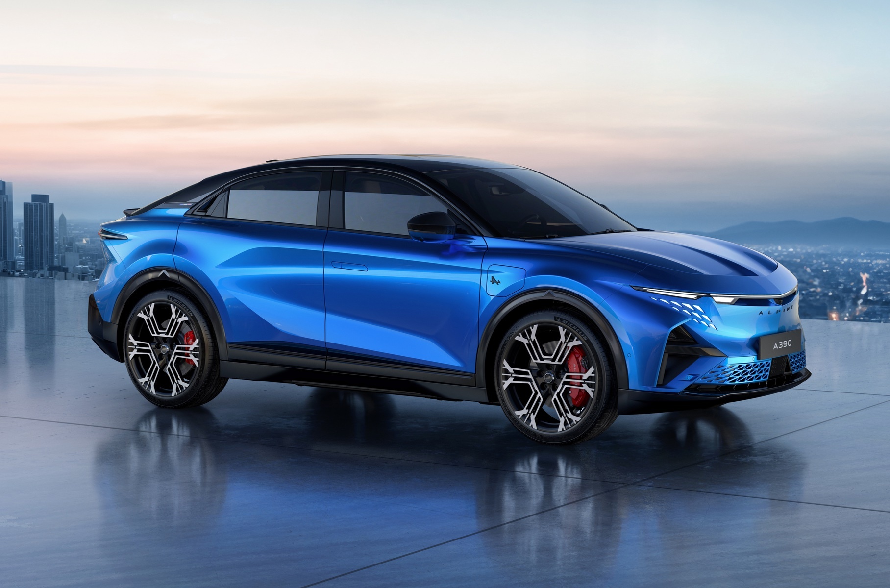 The first alpine electric crossover in history is completely declassified
