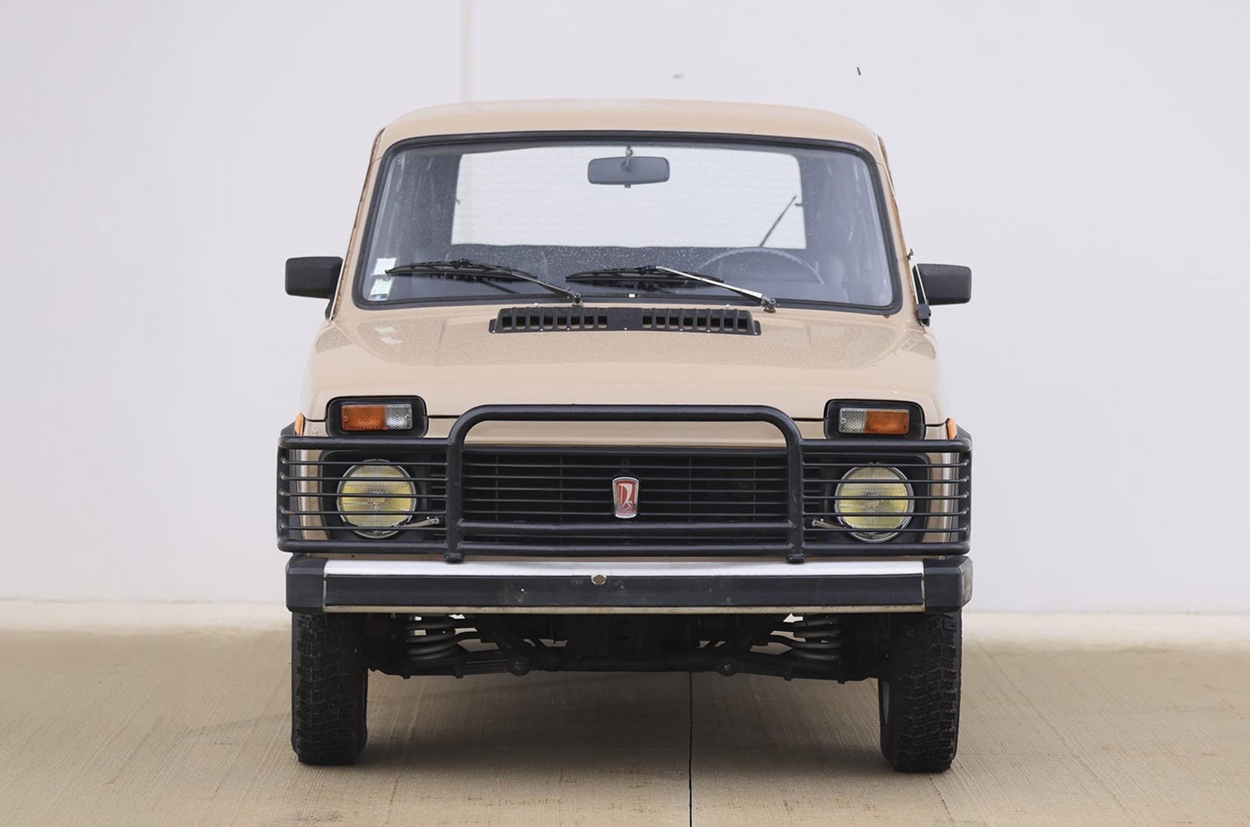 At the auction in Pebble Beach, the Soviet Niva will be exhibited for the first time
