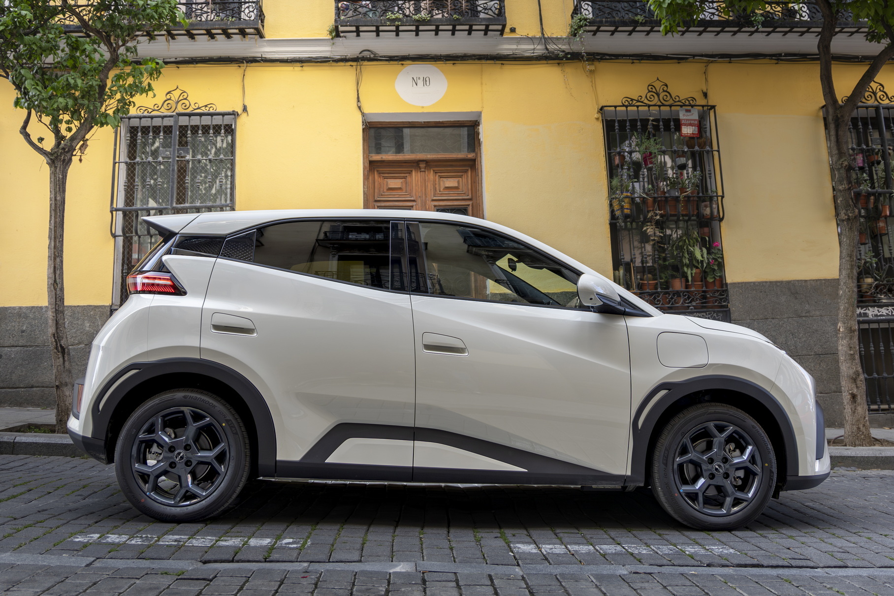 China authorities warned the industry about too low prices for cars