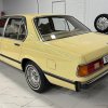 In the suburbs, 48-year-old BMW 7-Series is sold without run around the Russian Federation