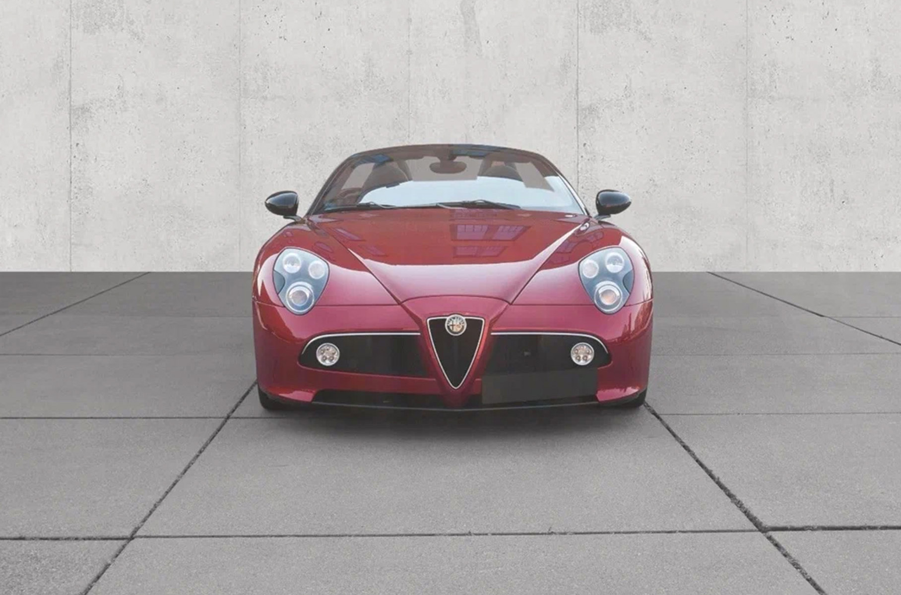 Roadster Alfa Romeo 8c Competizione 2010 was put up for sale