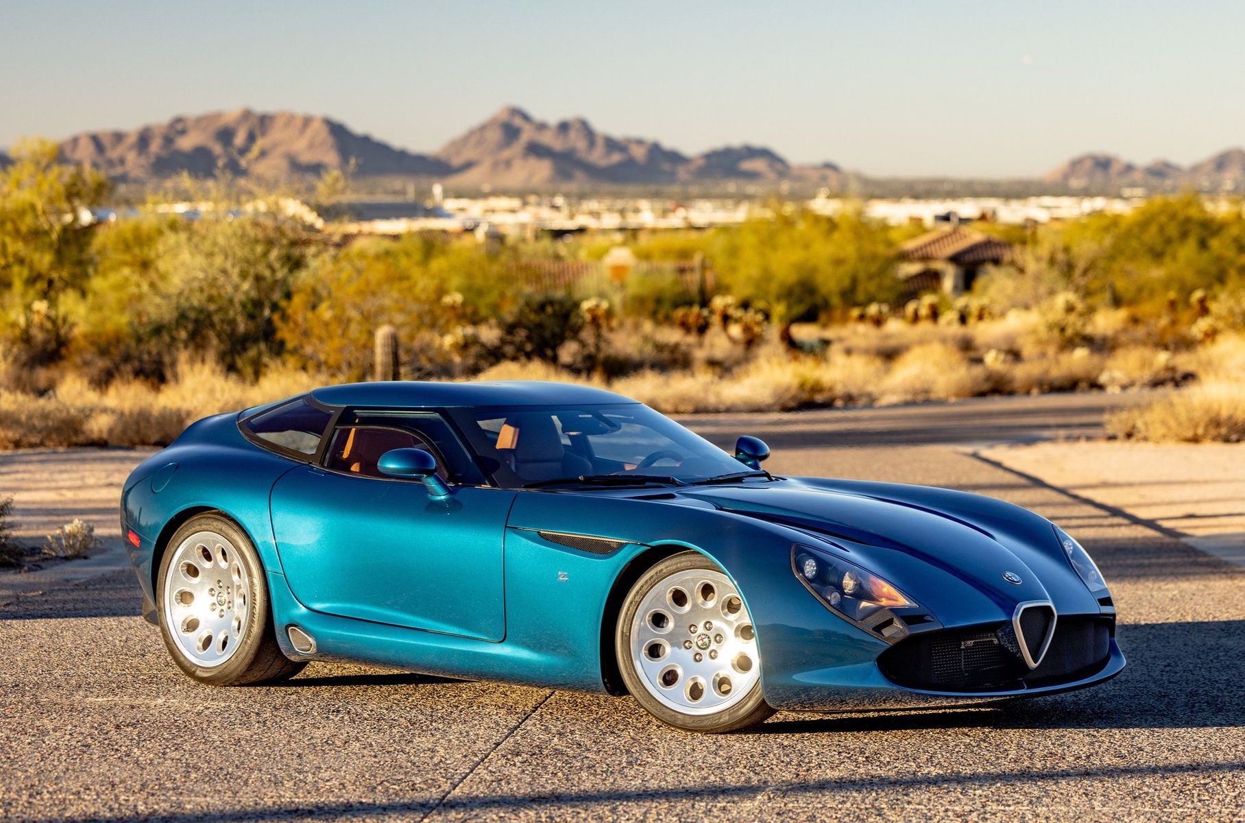 The rarest Alfa Romeo is put up for sale on Dodge Viper units
