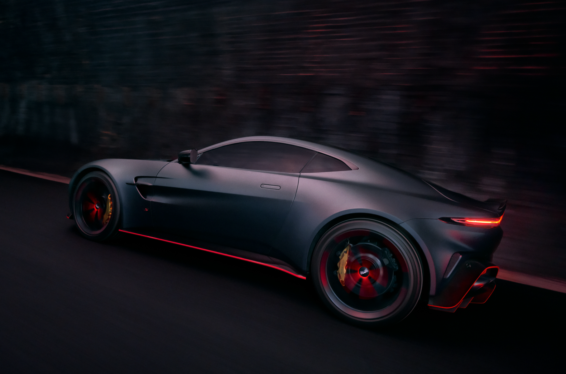 Aston Martin showed the “hot” Vantage S