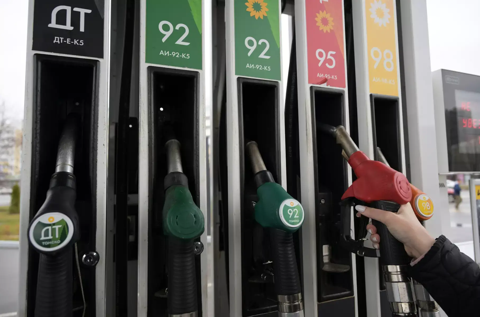 The rating of European countries on the availability of gasoline has been compiled