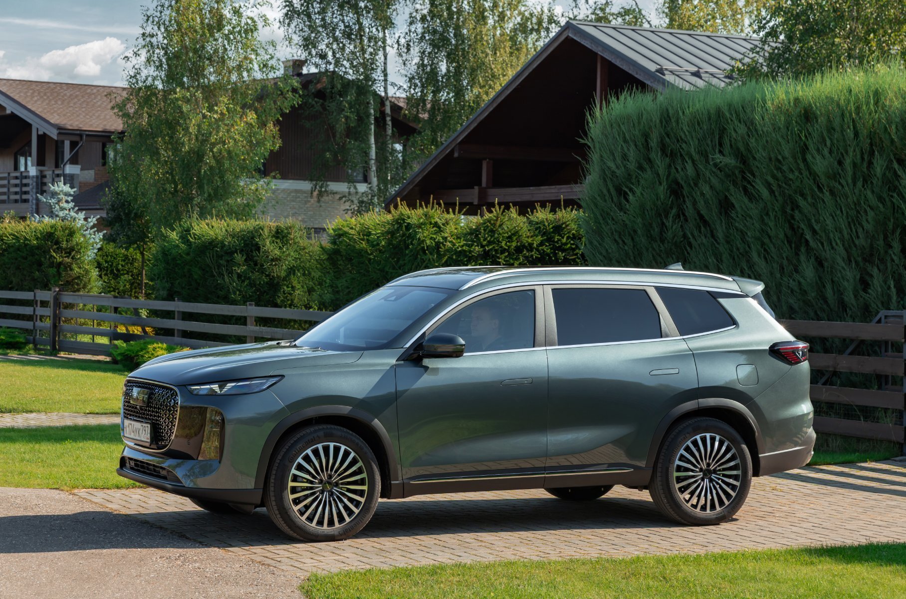Tenet announced the start of sales of the third model