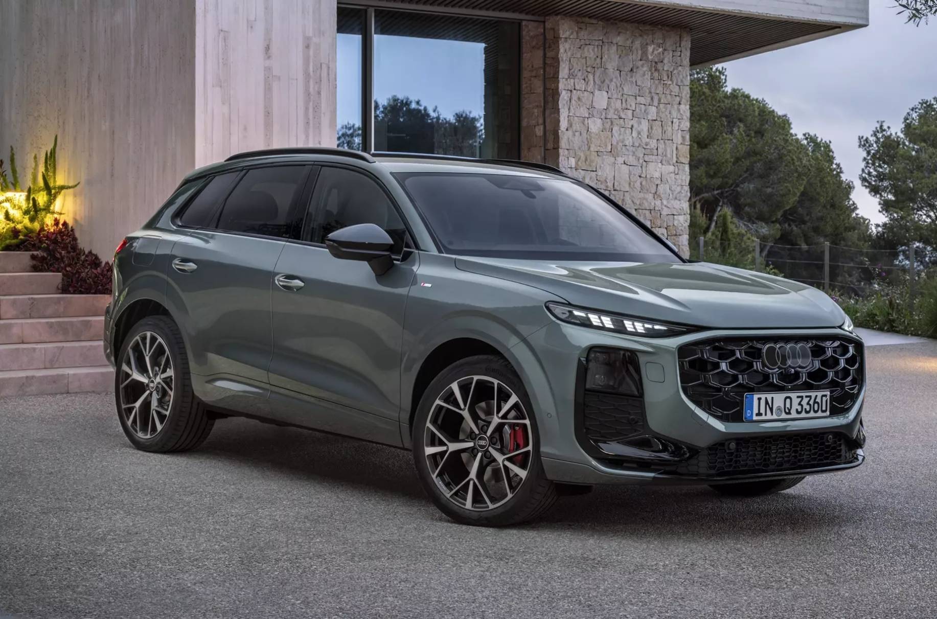 Audi, BMW and Mercedes models are named, which do not rise in price after November 1