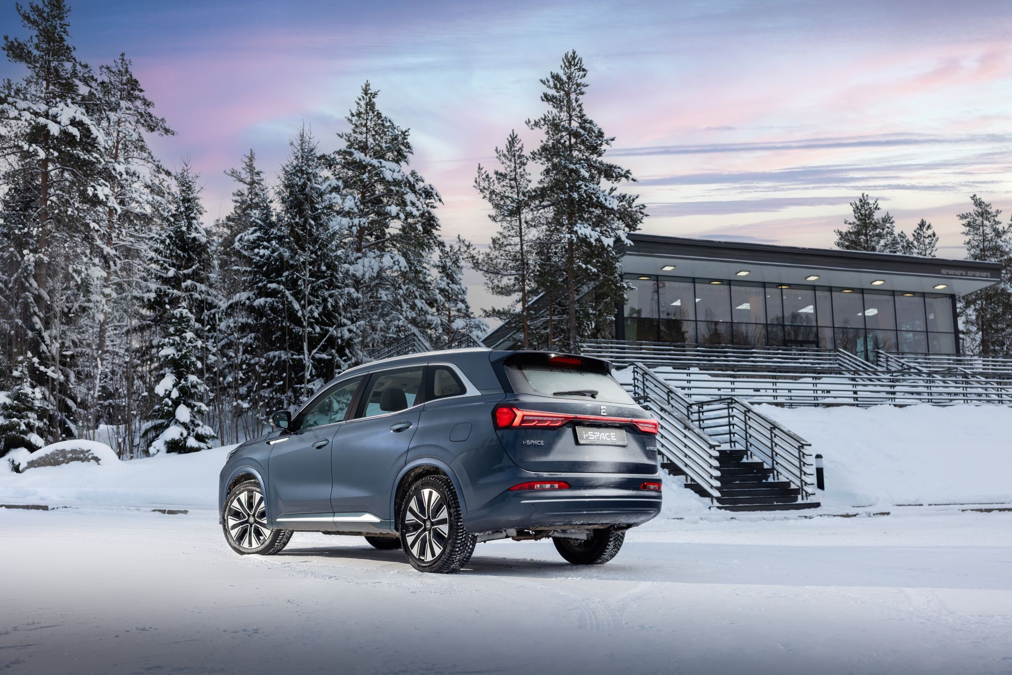 Evolute opened sales of i-Space all-wheel drive crossovers