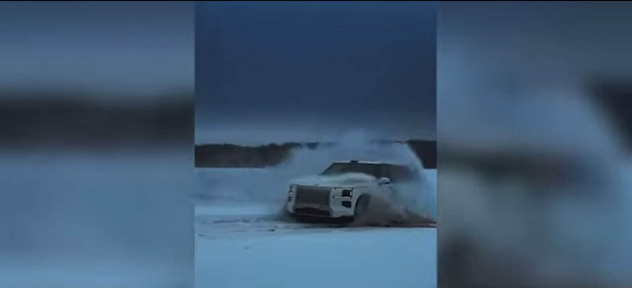 In Belarus, a Zeekr driver made a drift in a field with elite wheat