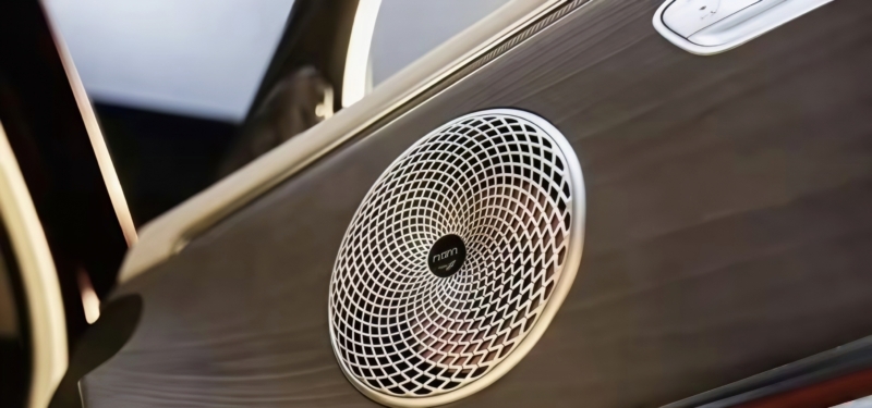 Photos of the interior of the new flagship crossover Zeekr 8X were posted on the Internet