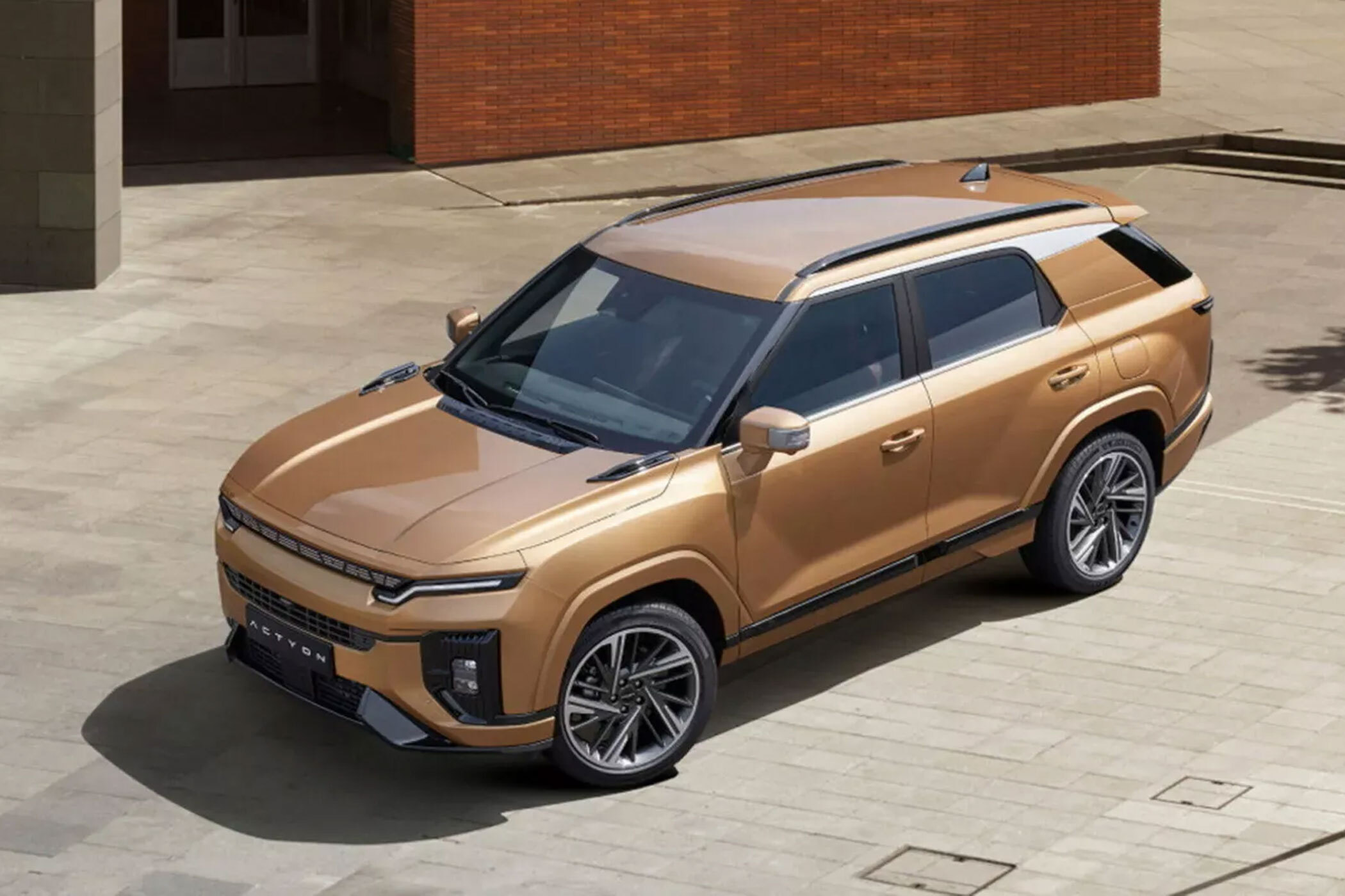 Sales of the KGM Actyon crossover will begin in Russia.