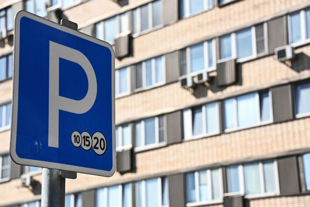 TASS: Car sharing parking in courtyards is being asked to be banned