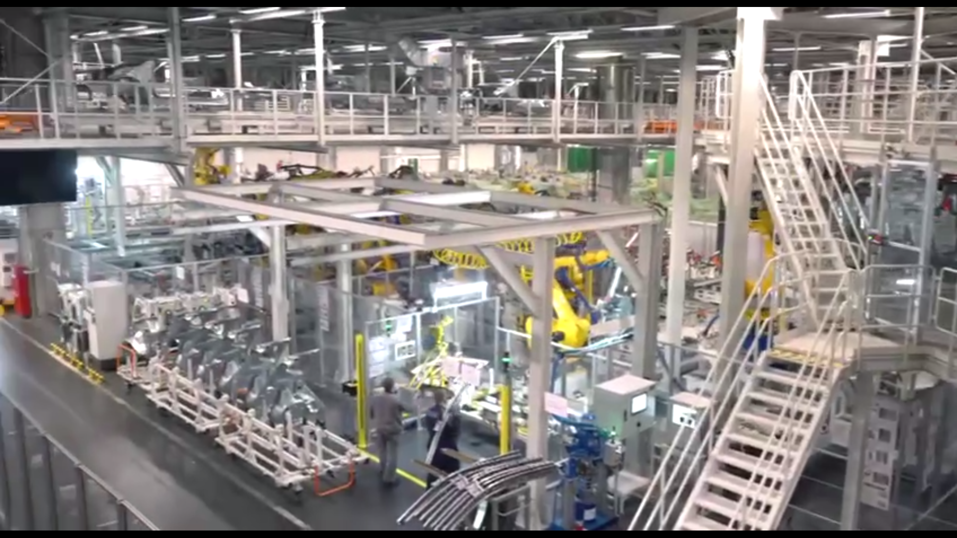 The AGR company showed on video the production of Tenet after a fire at a plant in Kaluga