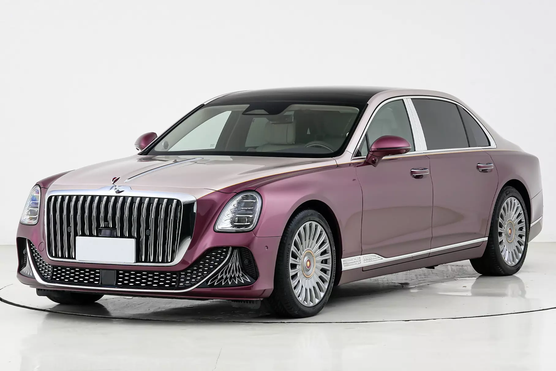 The Russian office of Hongqi has certified the L1 large sedan