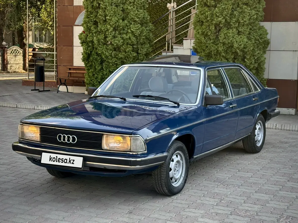 A museum-looking Audi 100 nicknamed “herring” went on sale