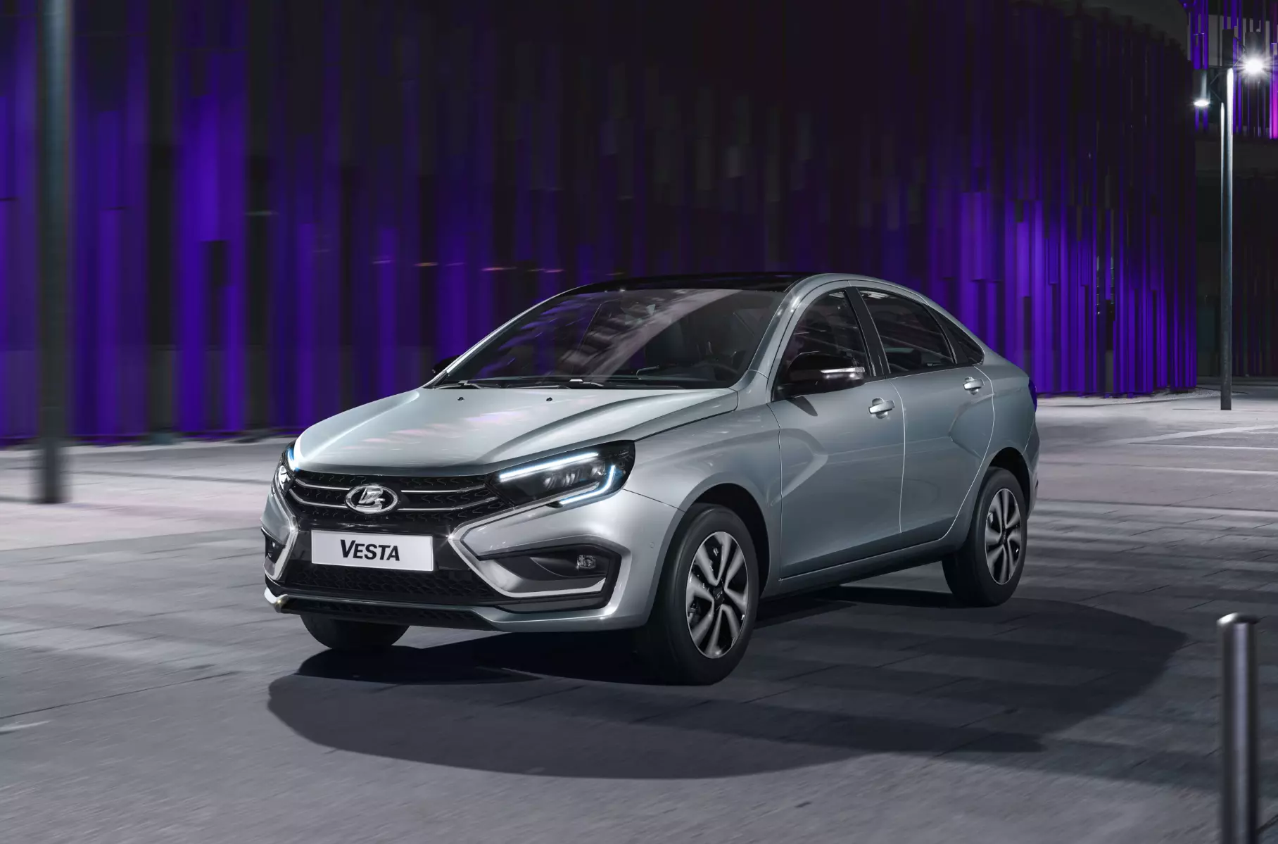 Dealers now have Lada Vesta CNG, capable of driving more than 1000 km without refueling
