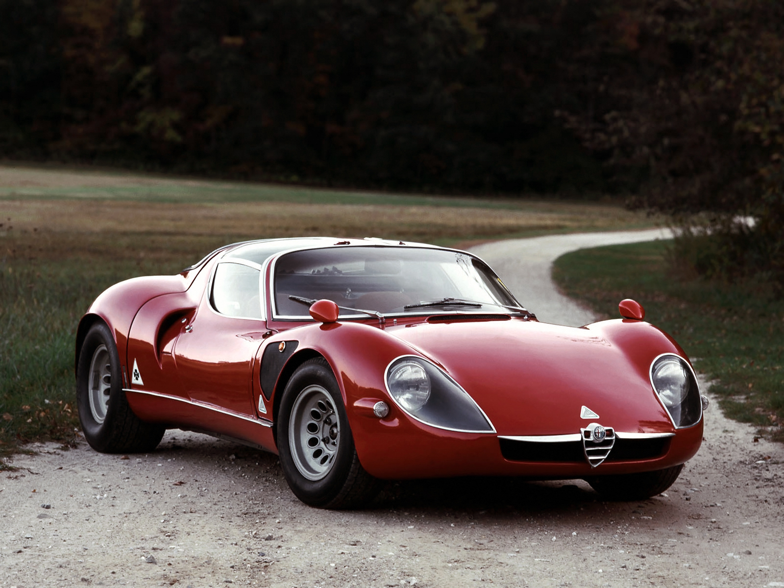 In Italy, an Alfa Romeo worth 3 million times more was bought for €10 and disappeared