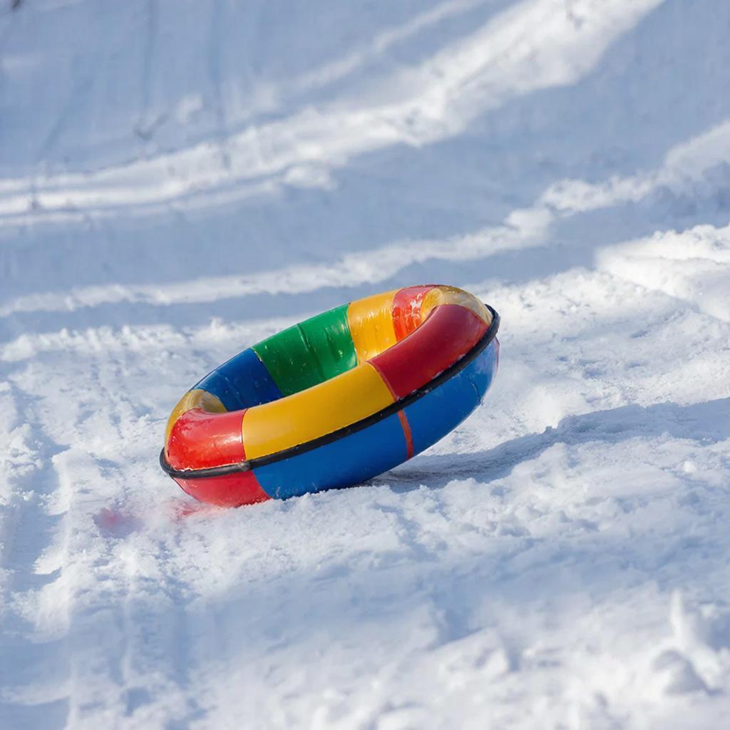 In the Moscow region, an 8-year-old girl did not survive after flying into a car on a tube