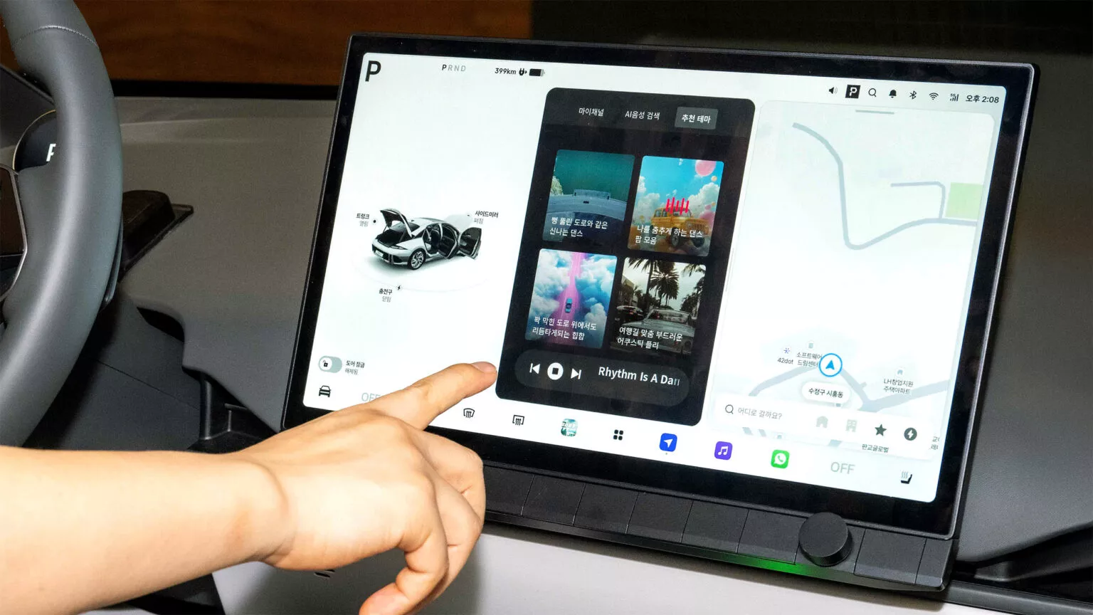 Kia will not give up touch screens, but will retain physical buttons to control important options