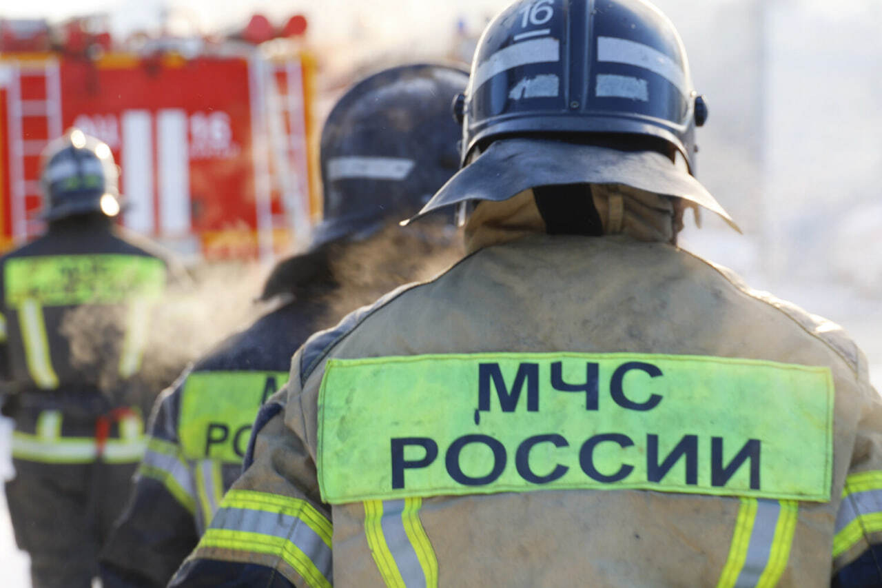 On the Moscow Ring Road a car was caught on video catching fire on the road