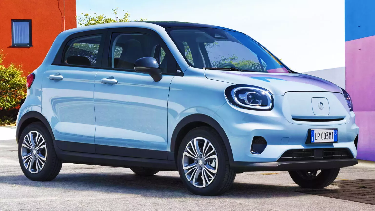 Poland will ban Chinese vehicles from entering military installations due to suspicions of espionage