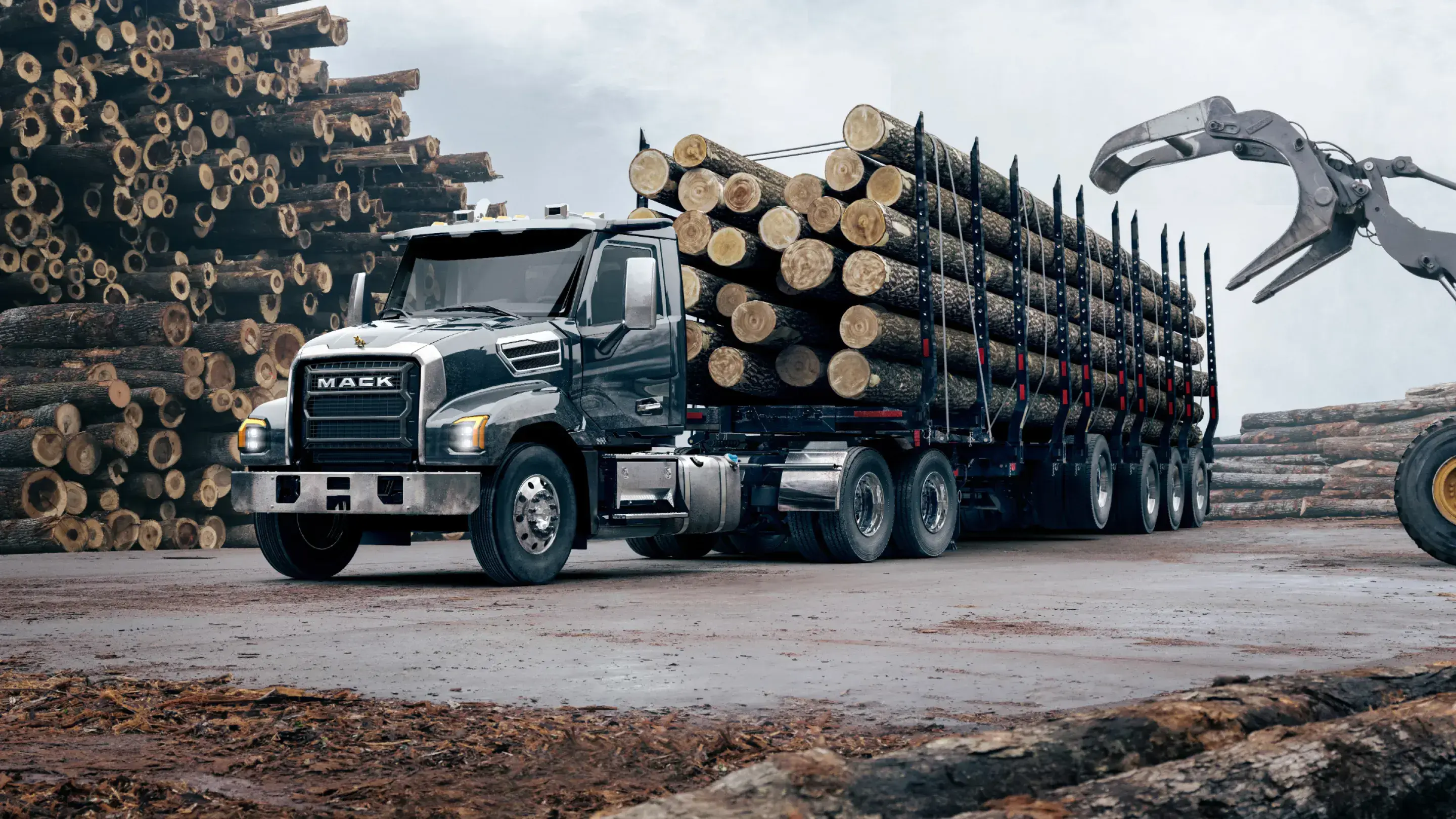 A new Mack Keystone bonnet truck was introduced in the USA