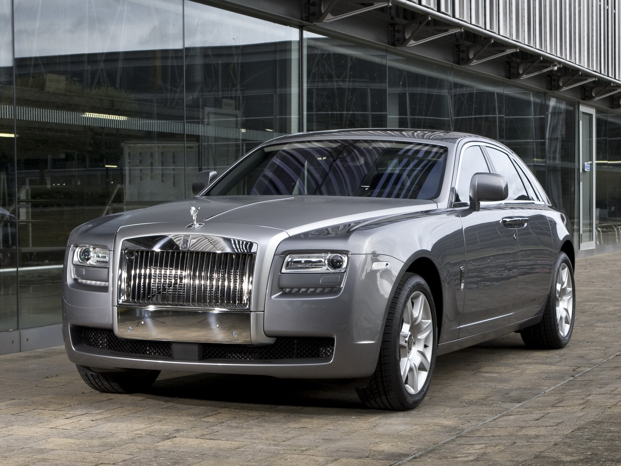 A seized Rolls-Royce Ghost was put up for auction in Belarus