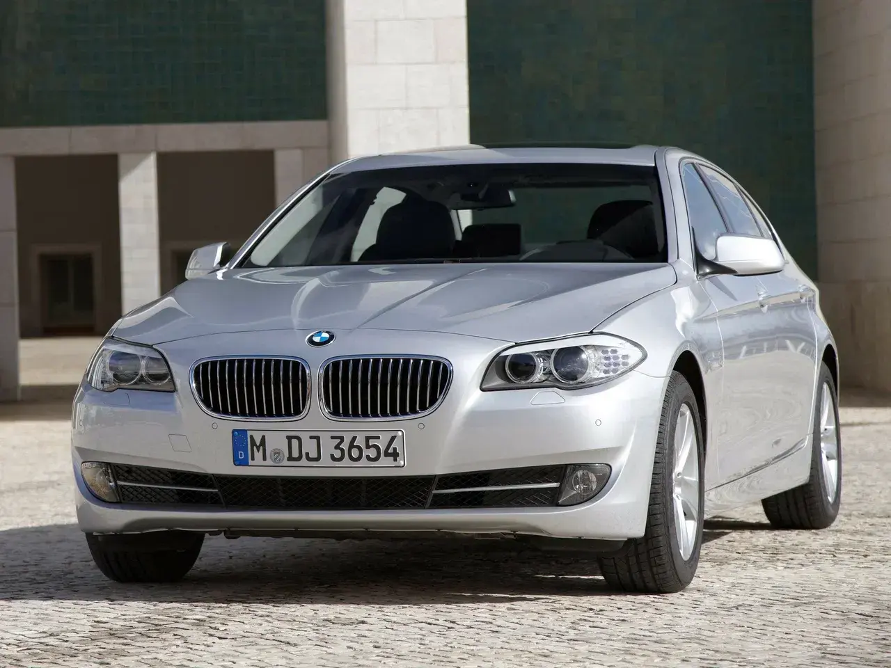 Auto expert Zinoviev criticized the used BMW 5 Series for unreliable engines